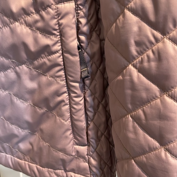 LLBean Women’s Fleece Lined Primaloft Jacket - Picture 5 of 9